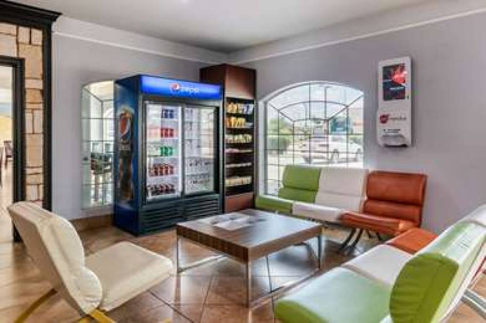 QUALITY INN AND SUITES MERCEDES 4