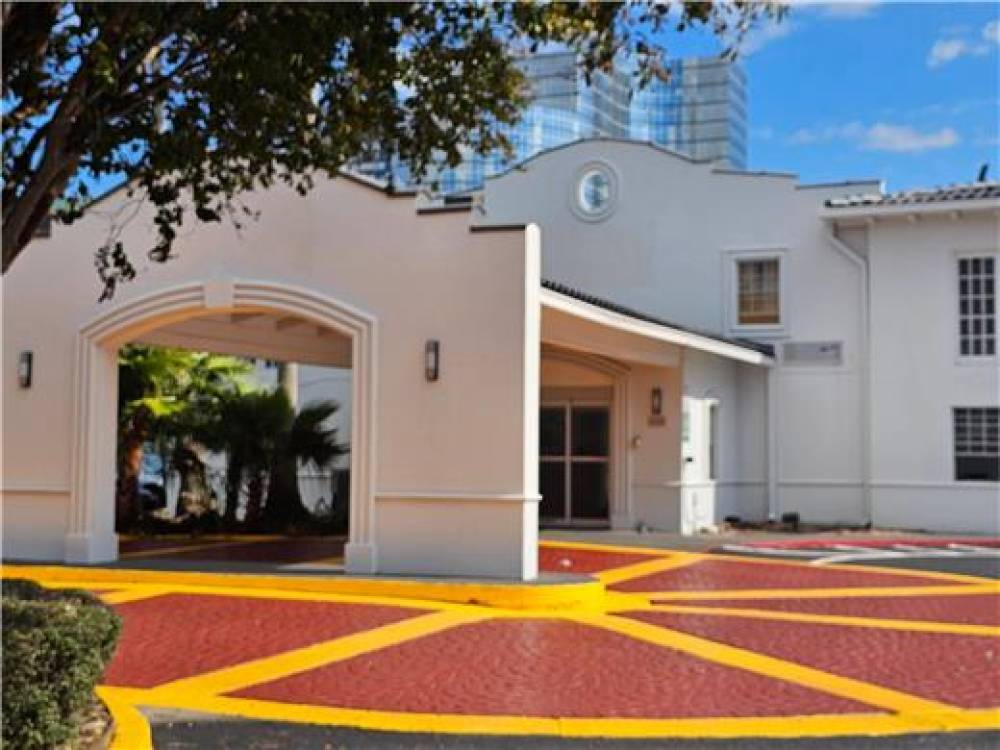 QUALITY INN AND SUITES METAIRIE 6