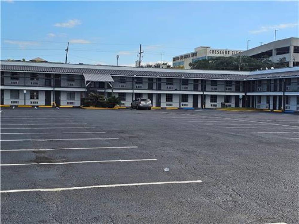 QUALITY INN AND SUITES METAIRIE 4