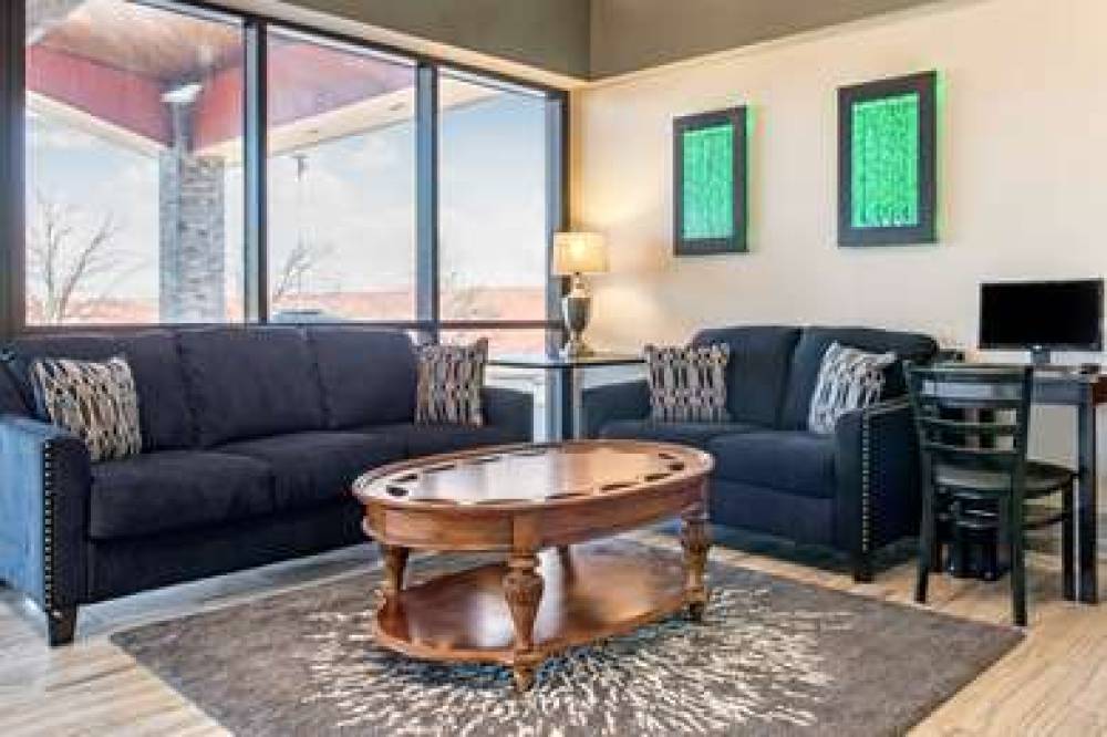 Quality Inn And Suites Miamisburg 4