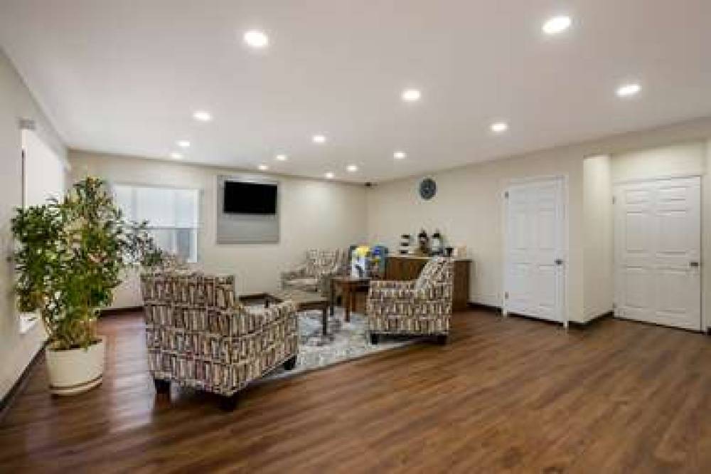 QUALITY INN AND SUITES MILLVILLE 6