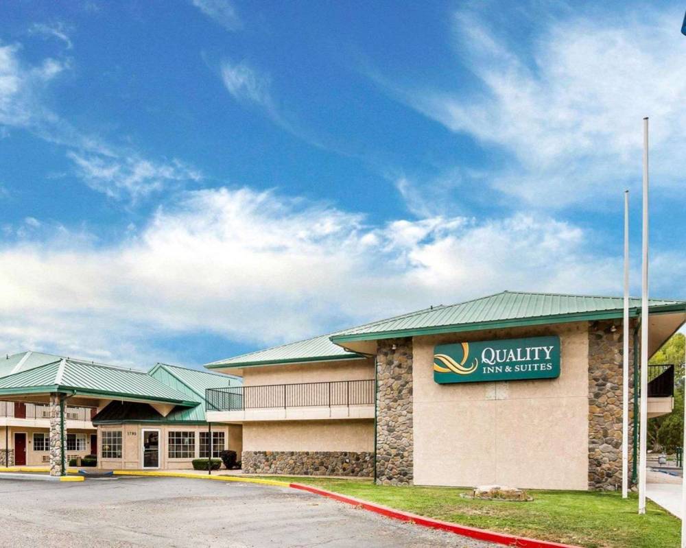 Quality Inn And Suites Minden