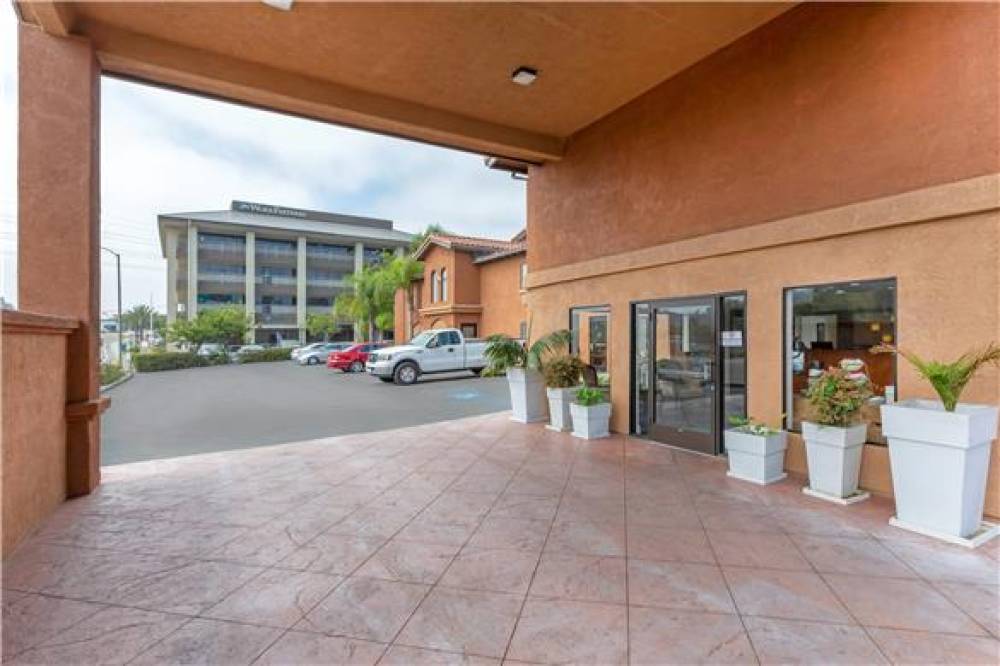 QUALITY INN AND SUITES OCEANSIDE NE 9