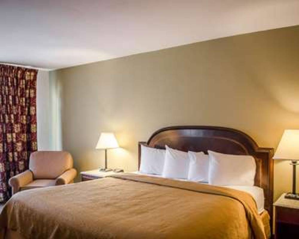 Quality Inn And Suites Pensacola 8