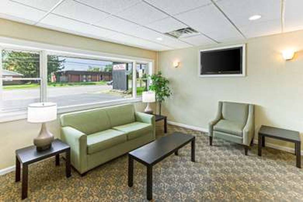 QUALITY INN AND SUITES PLATTSBURGH 7