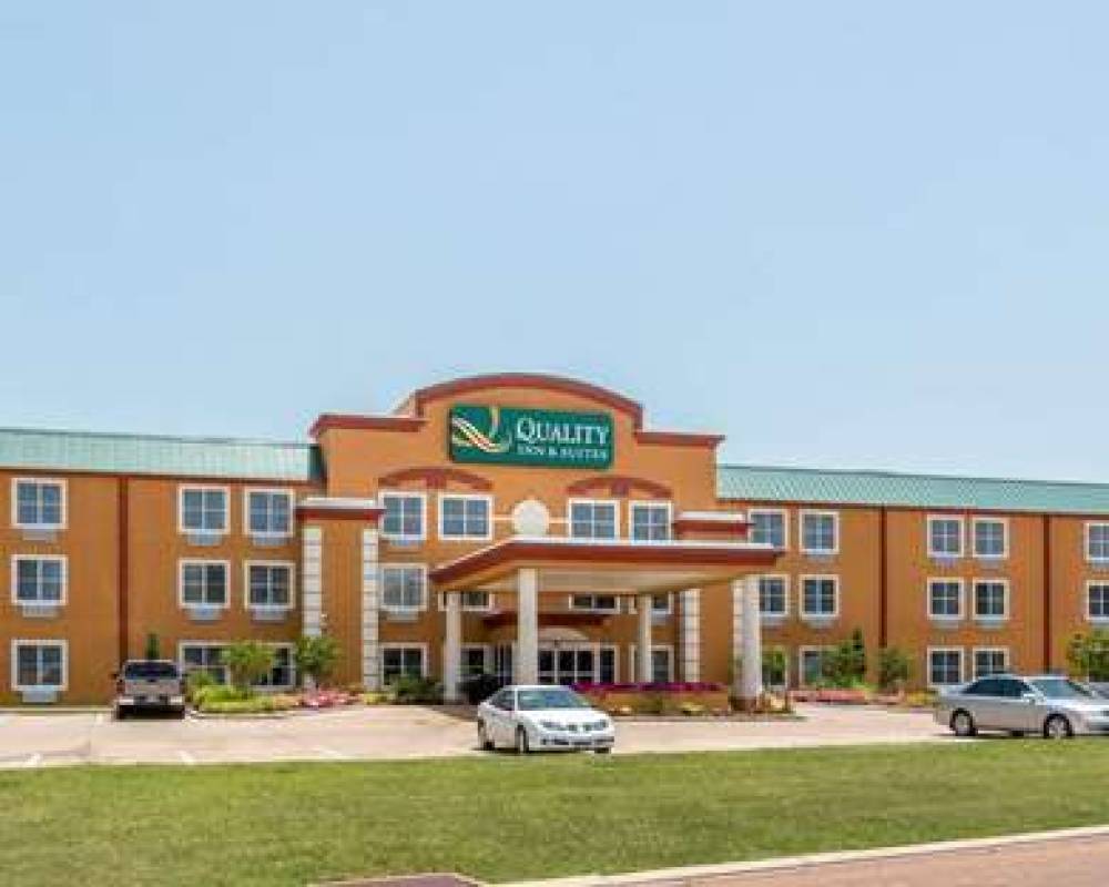 Quality Inn And Suites 2