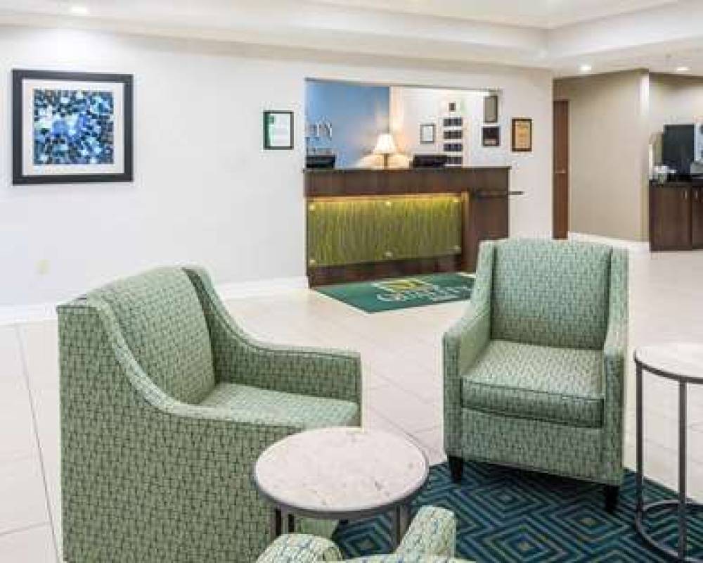 Quality Inn And Suites 8