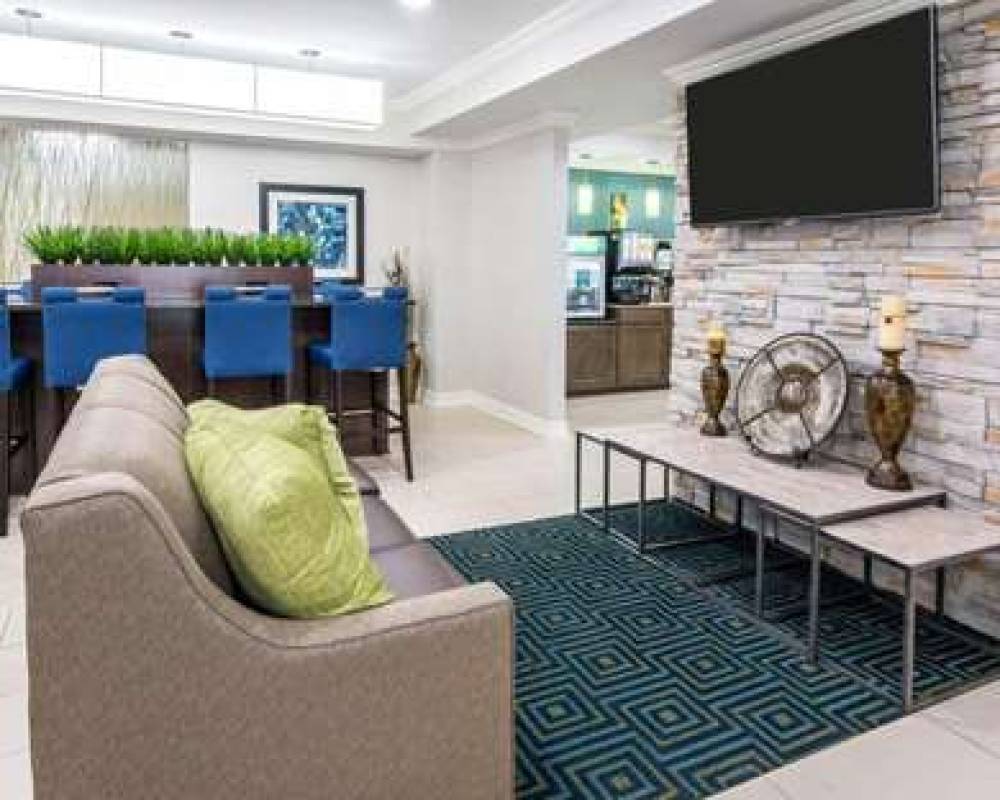 Quality Inn And Suites 7