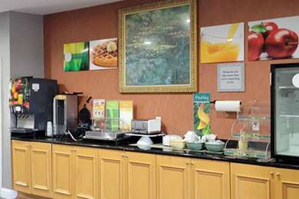 Quality Inn And Suites Quantico 8