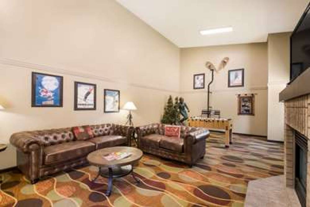 Quality Inn And Suites Steamboat Springs 9
