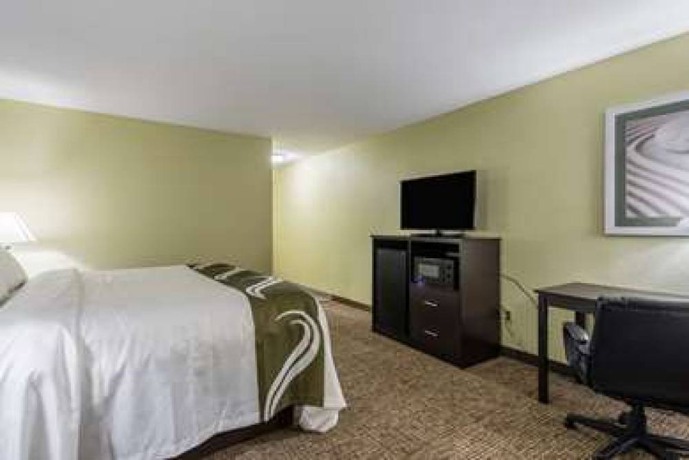 QUALITY INN AND SUITES UNIVERSITY A 8