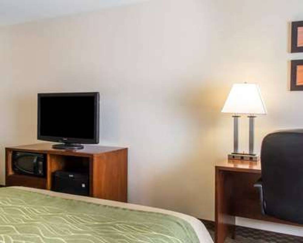 QUALITY INN AND SUITES VAIL VALLEY 7