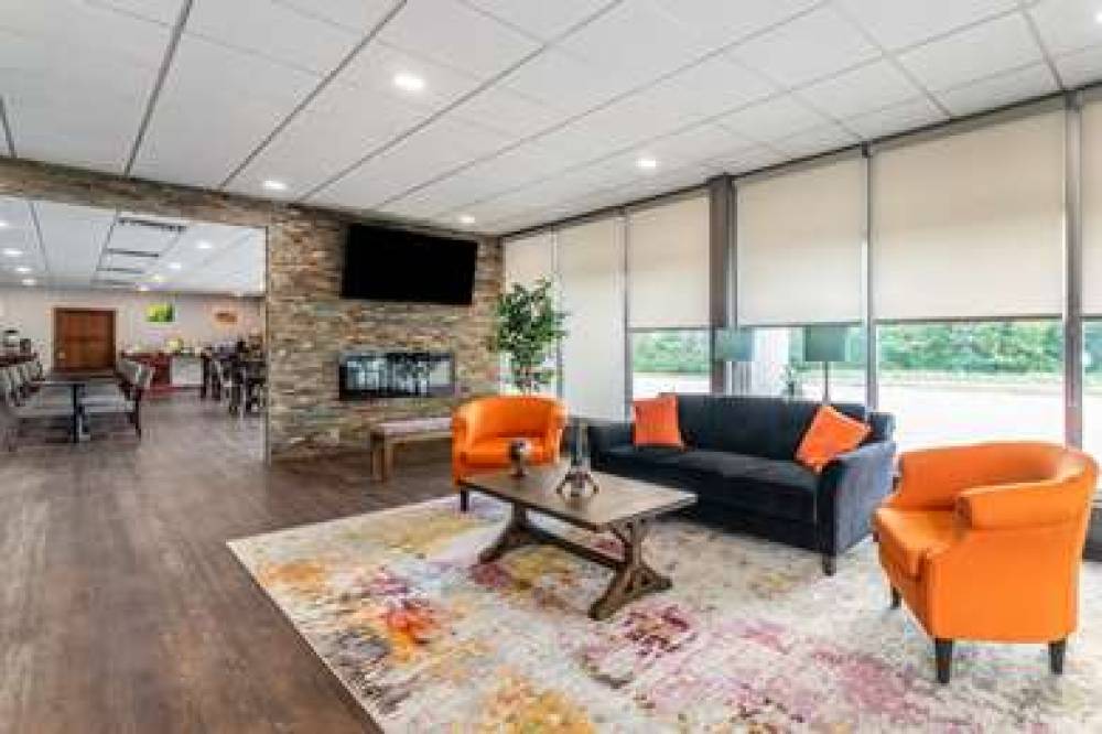 QUALITY INN AND SUITES VANDALIA NEA 3