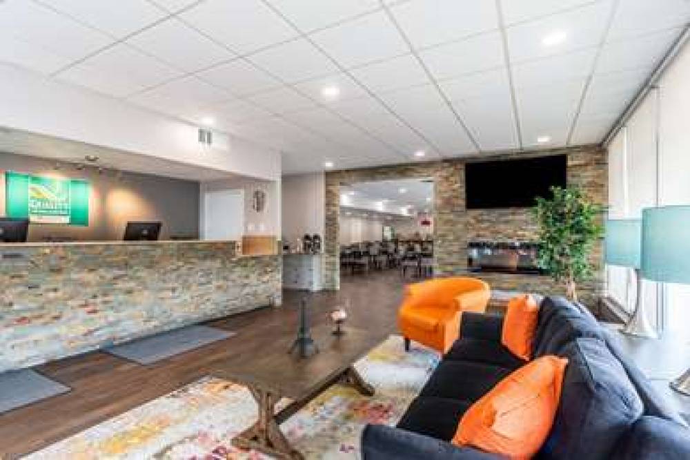 QUALITY INN AND SUITES VANDALIA NEA 2