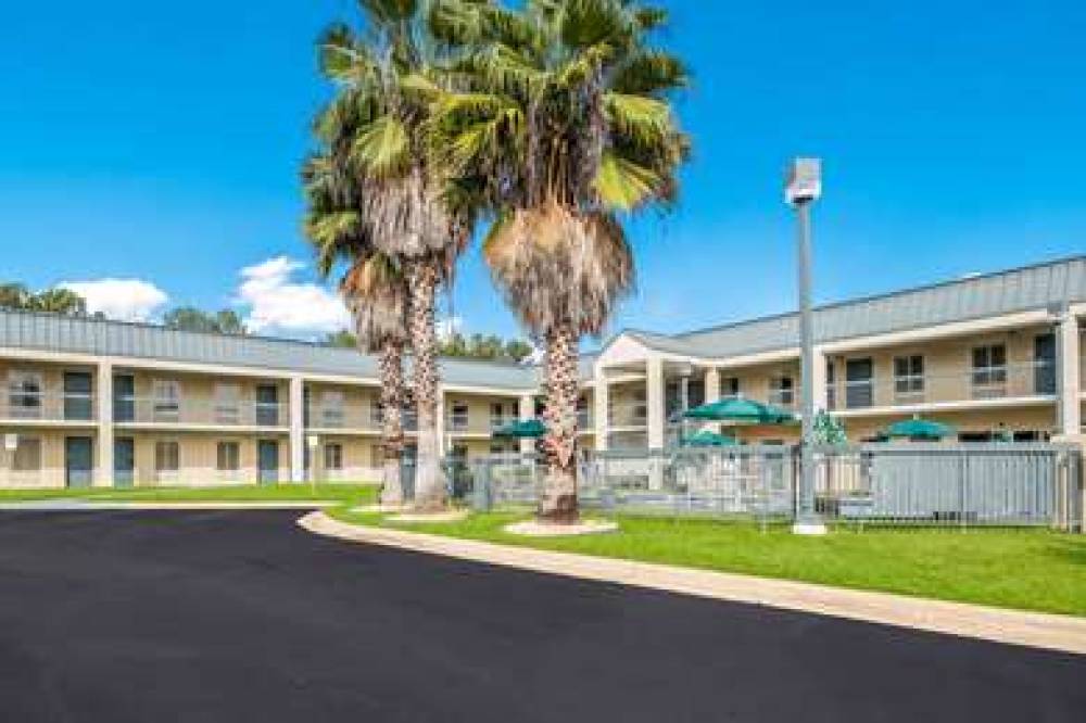 Quality Inn At Albany Mall 1