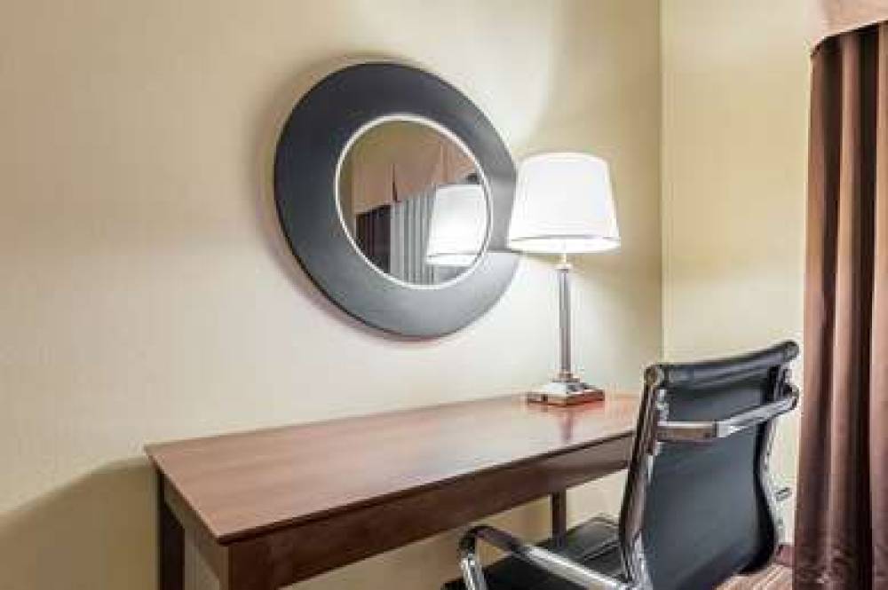 QUALITY INN CLARKSDALE 6