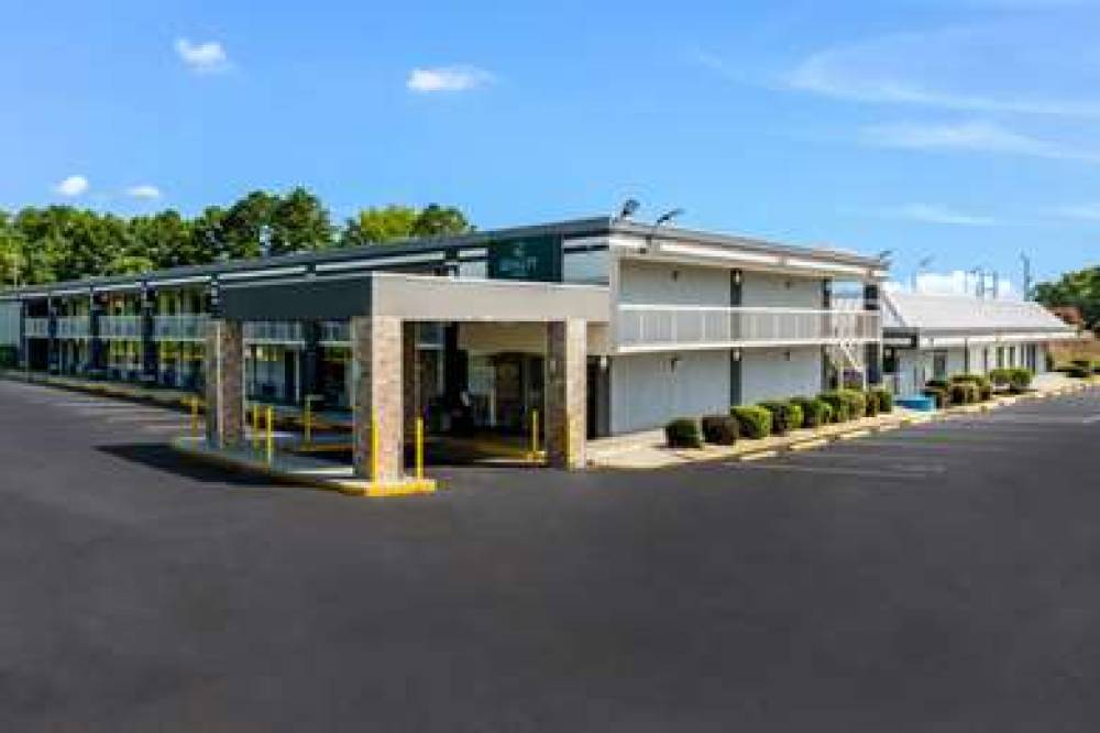 QUALITY INN CONCORD KANNAPOLIS 4