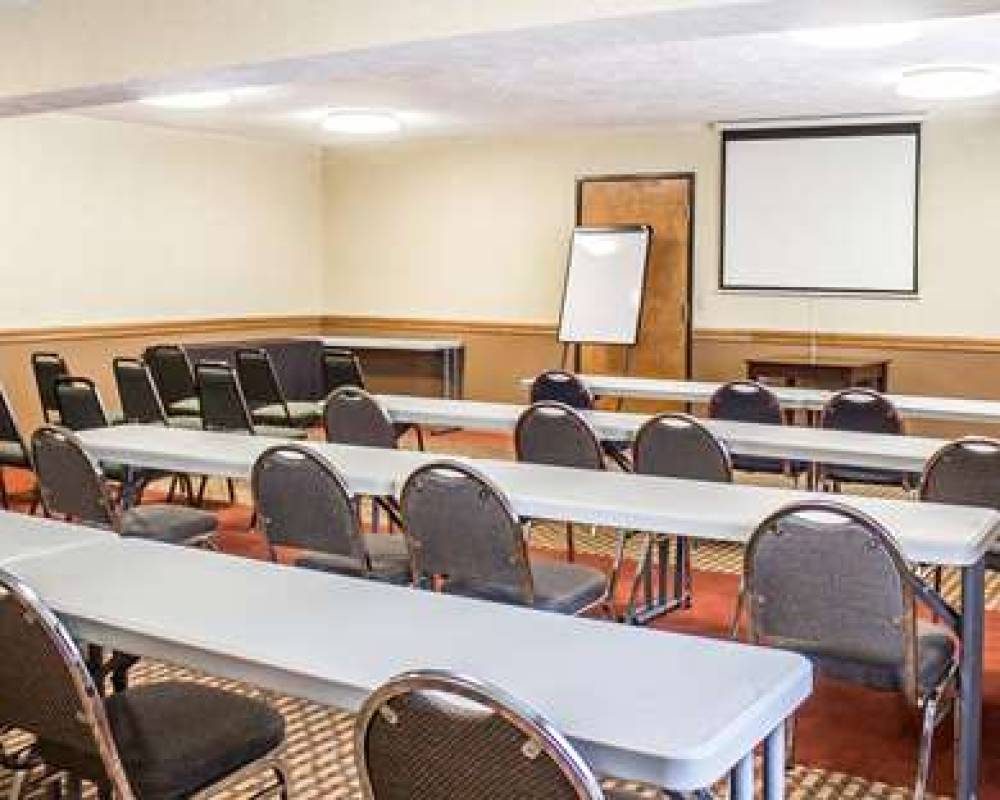 Quality Inn Elyria 10