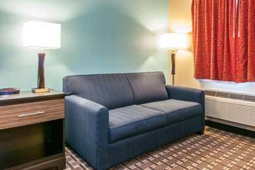 QUALITY INN FINDLAY 10