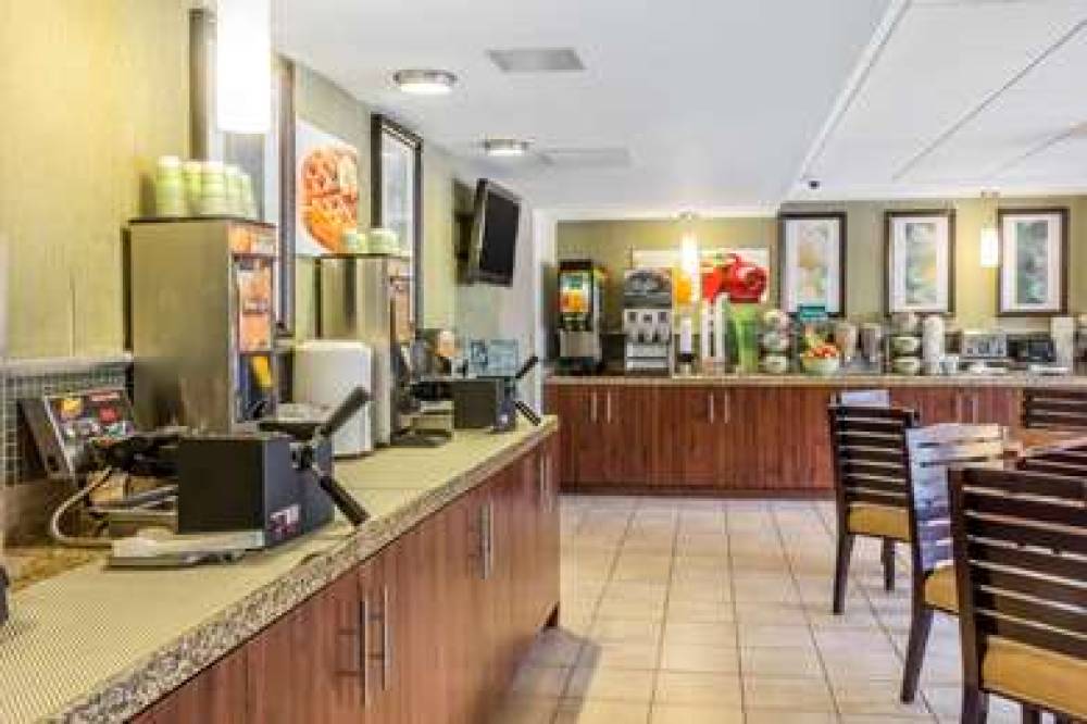 Quality Inn Flamingo 9