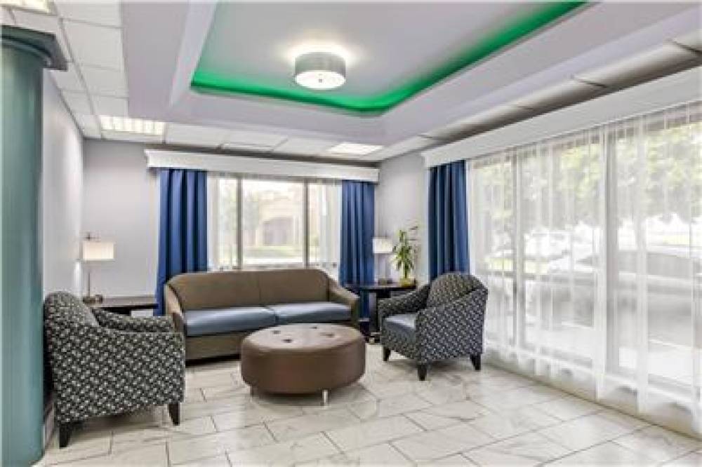 QUALITY INN FORT CAMPBELL 7