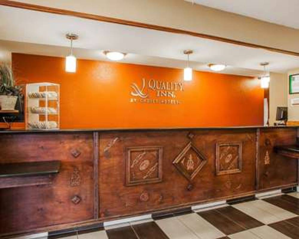 Quality Inn Fort Dodge 5