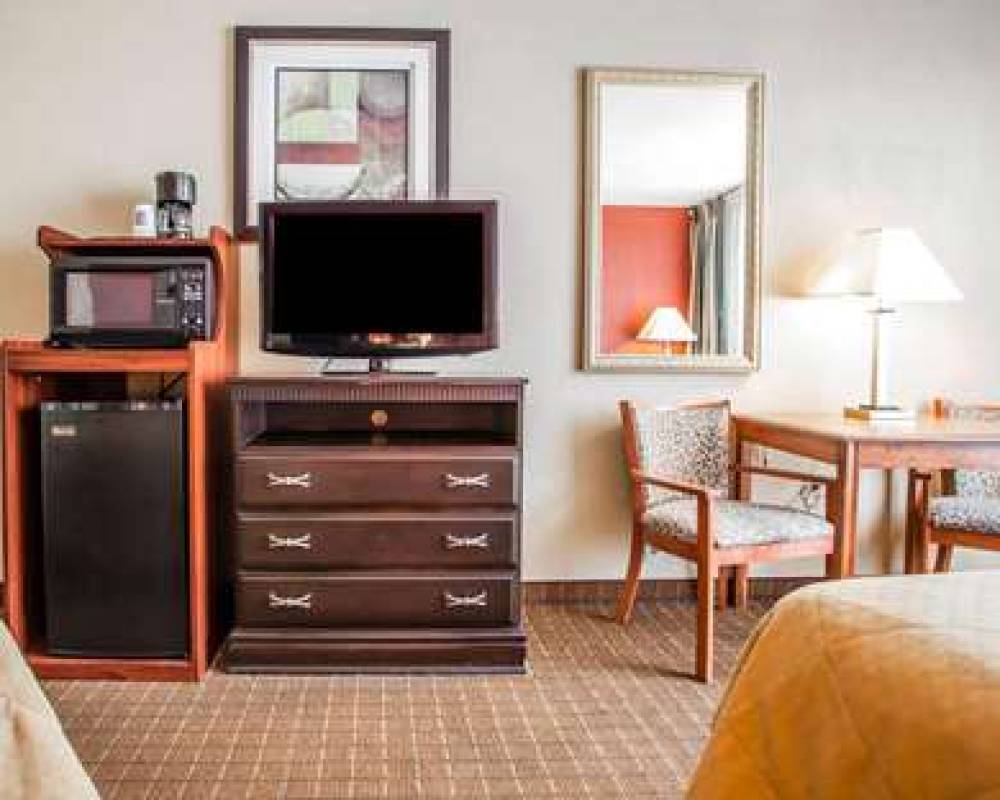 Quality Inn Fort Dodge 10