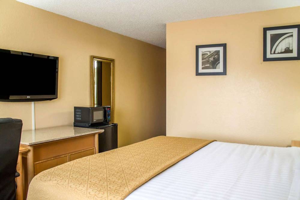 Quality Inn Hall Of Fame 1
