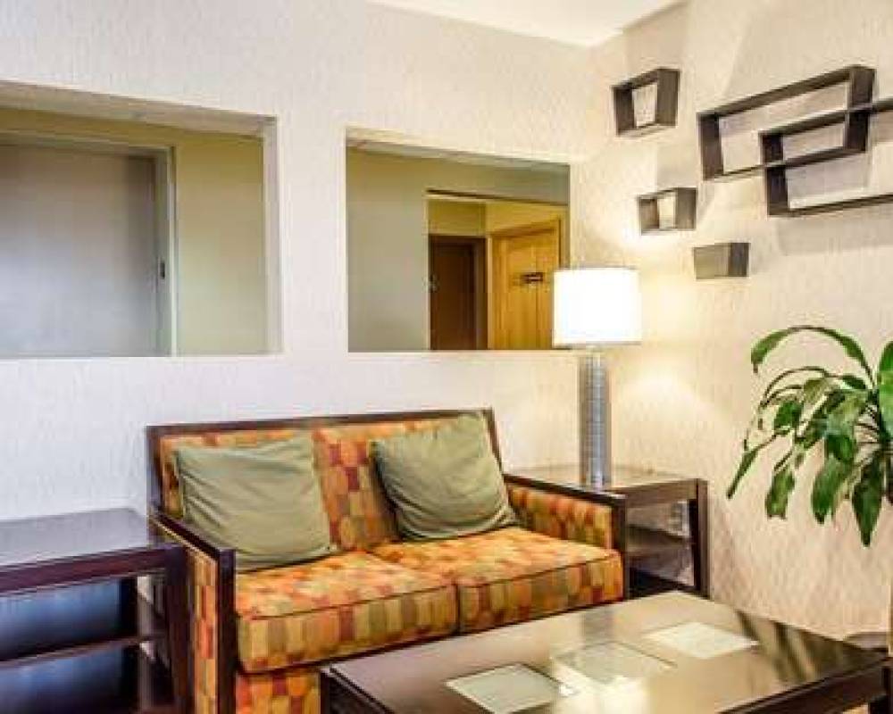 QUALITY INN HARRISBURG - HERSHEY AR 10