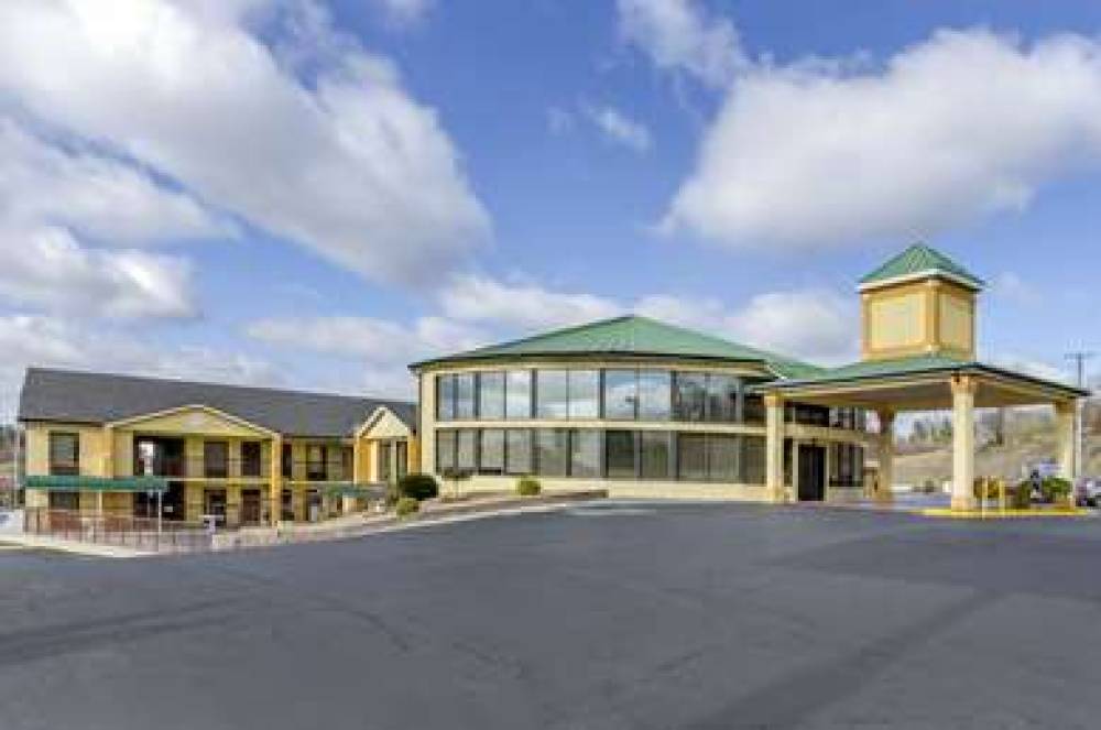 QUALITY INN HILLSVILLE 8
