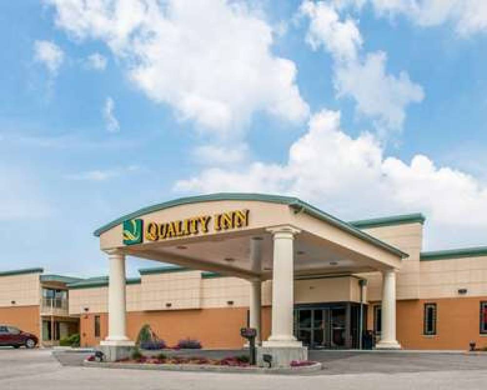 Quality Inn Huntingburg 2