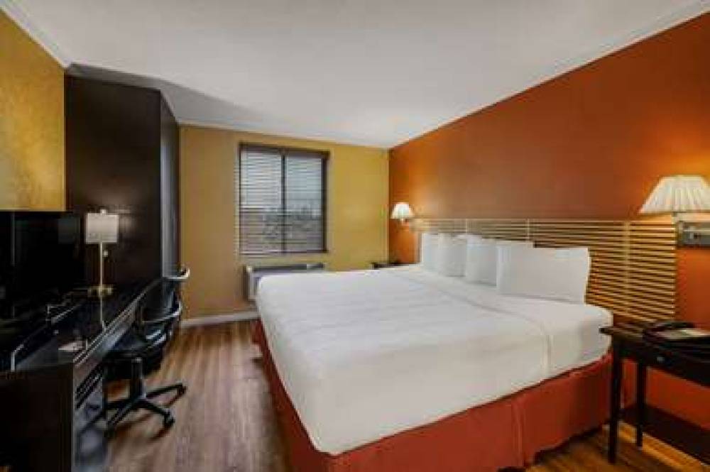QUALITY INN JFK AIRPORT ROCKAWAY BL 2