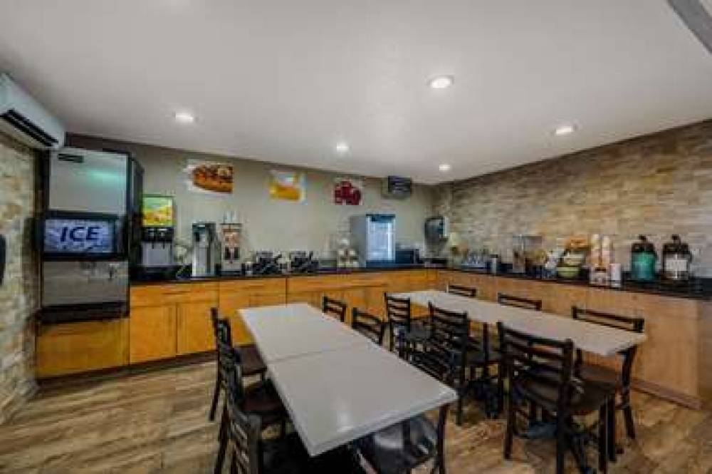 QUALITY INN JFK AIRPORT ROCKAWAY BL 6