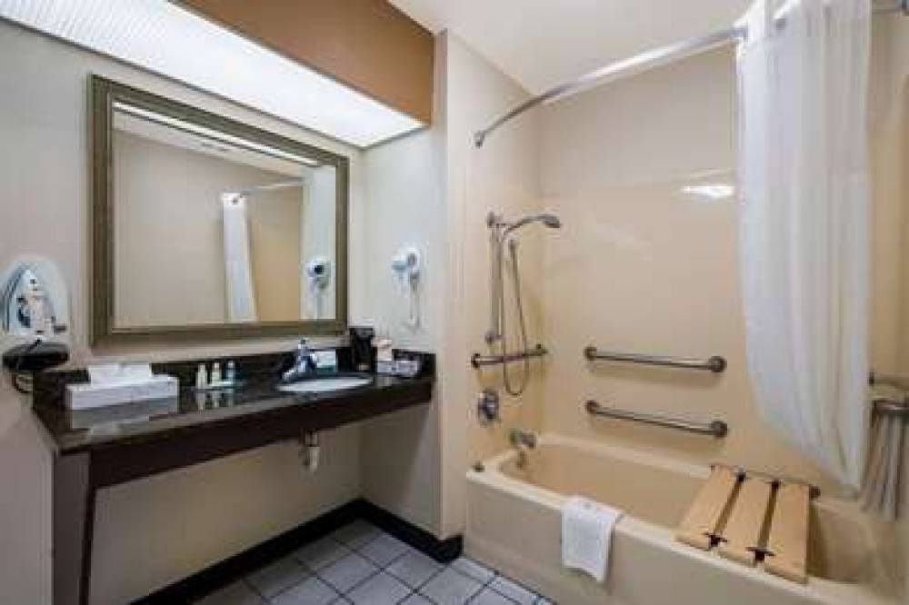 QUALITY INN JOHNSON CITY I-26 EXIT 10