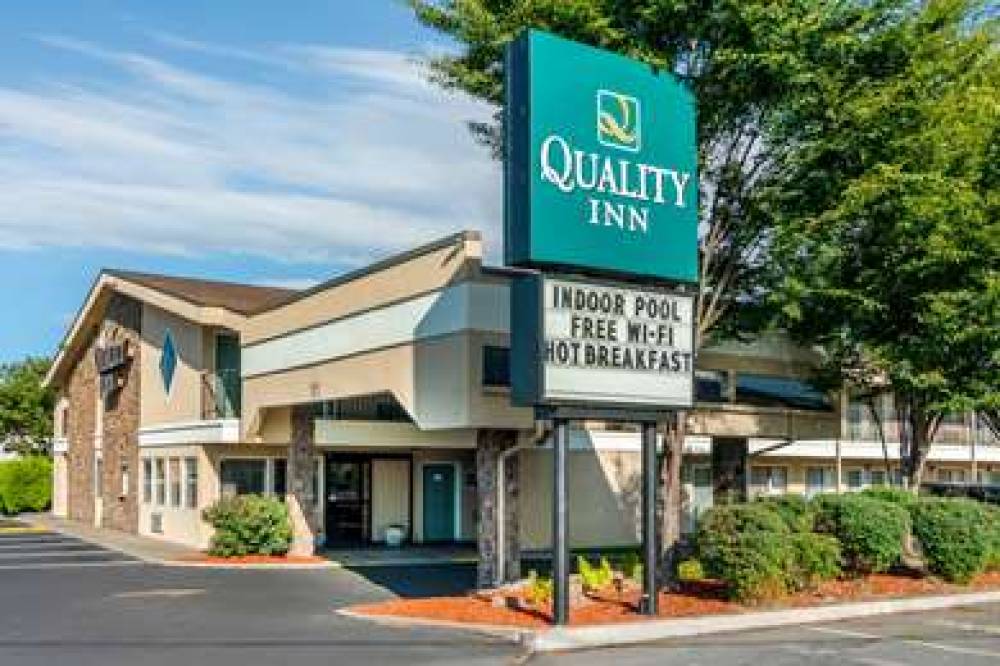 QUALITY INN KLAMATH FALLS - CRATER 1