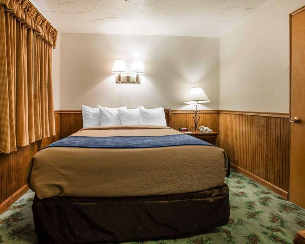 QUALITY INN LAKE PLACID 2