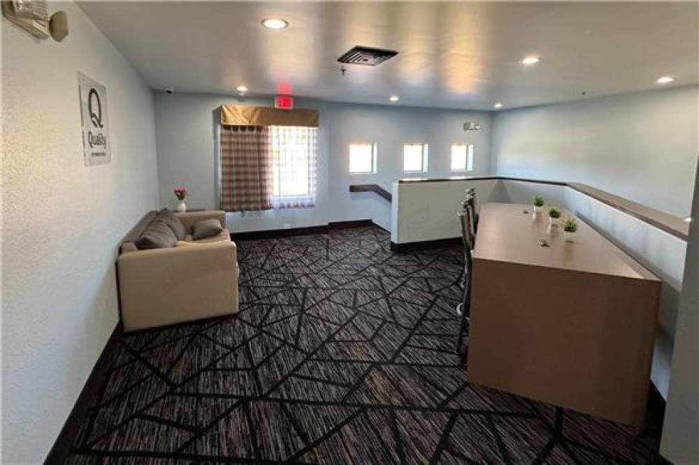 QUALITY INN LAVONIA I-85 10