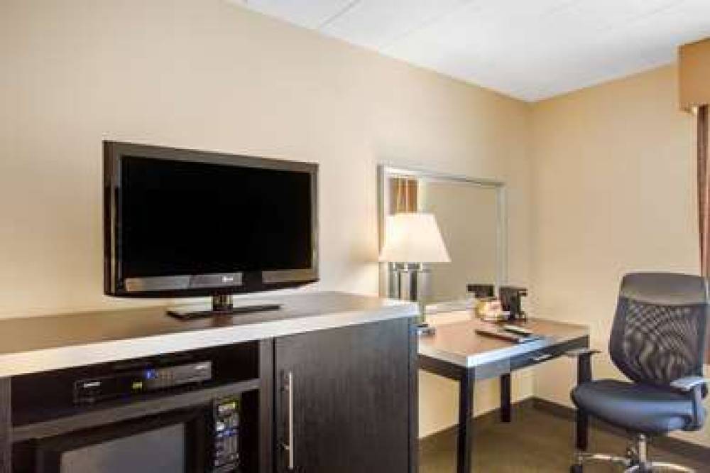 Quality Inn Ledgewood 6