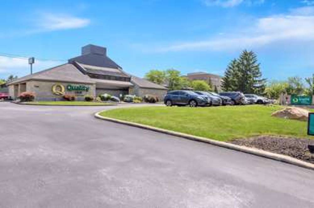 Quality Inn Middleburg Heights Near