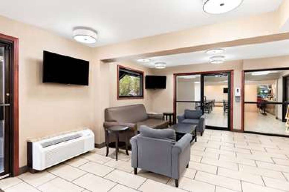 QUALITY INN MIDDLEBURG HEIGHTS NEAR 4