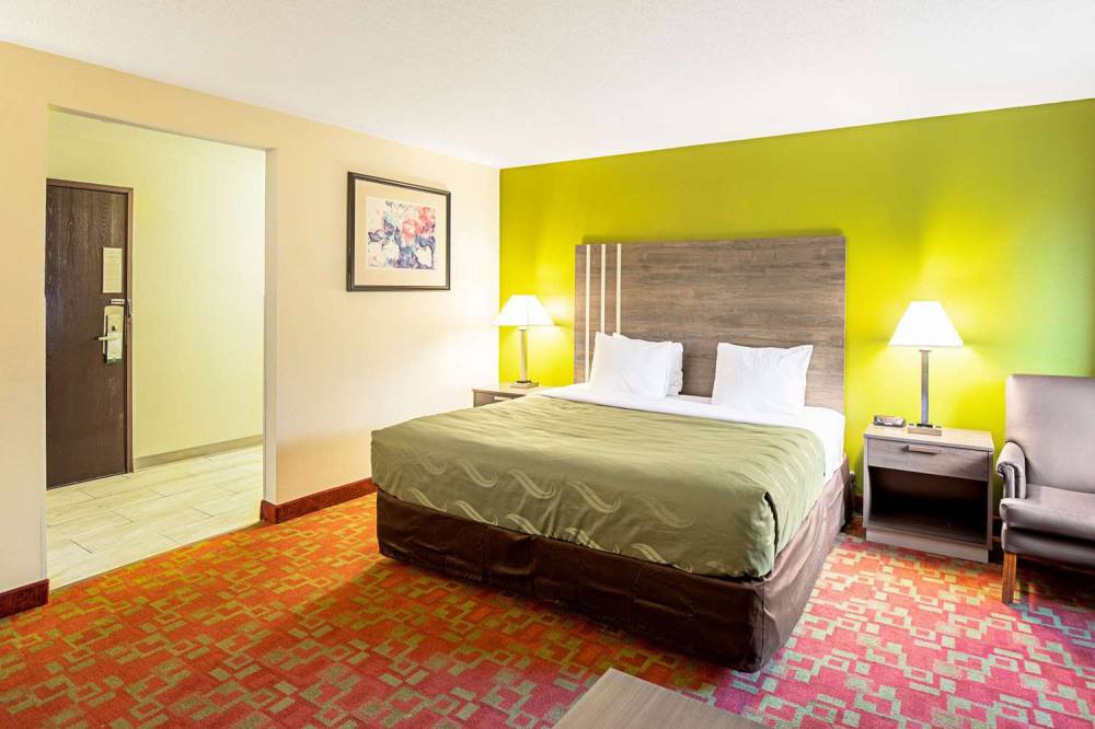 Quality Inn Milwaukee Route 45