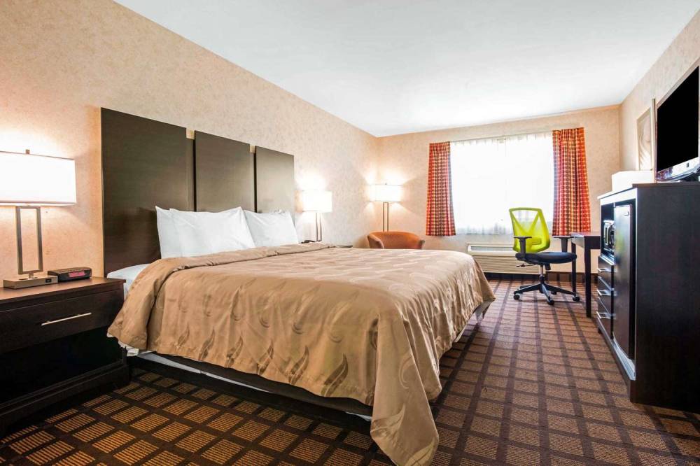 QUALITY INN MONEE 5
