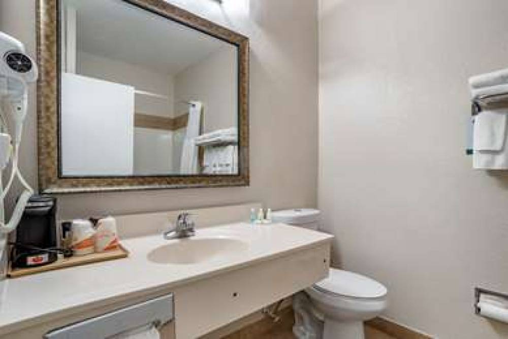 QUALITY INN MOULTRIE 9