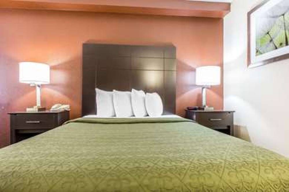 QUALITY INN MOUNT VERNON IL 4