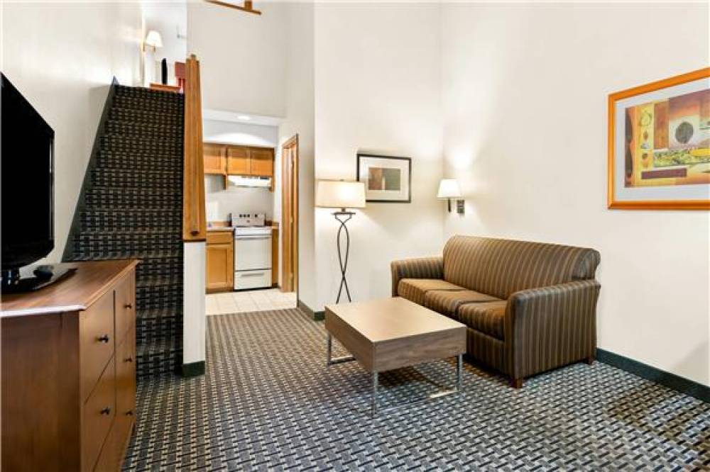 QUALITY INN MOUNT VERNON 8