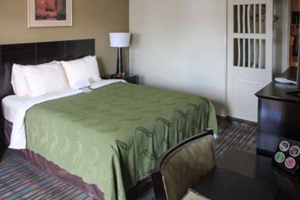 Quality Inn Navajo Nation Capital 10