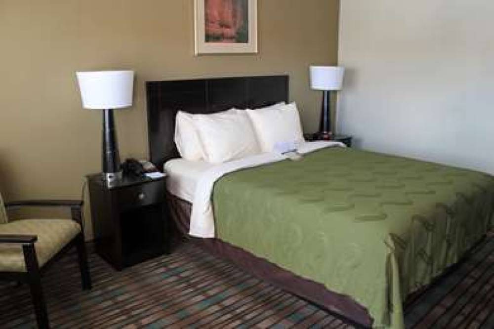 Quality Inn Navajo Nation Capital 8
