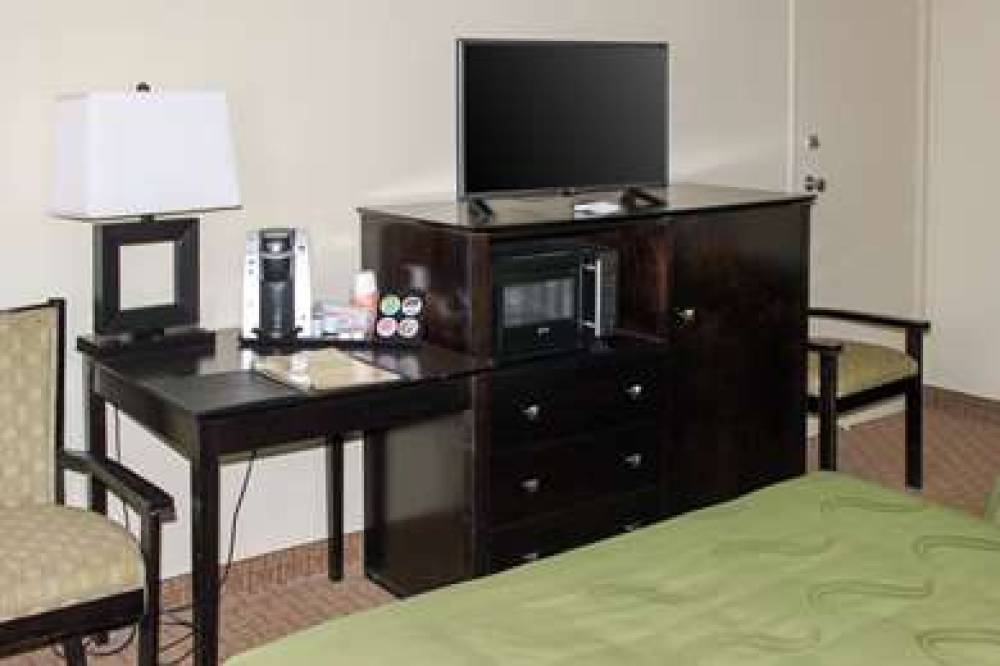 Quality Inn Navajo Nation Capital 7