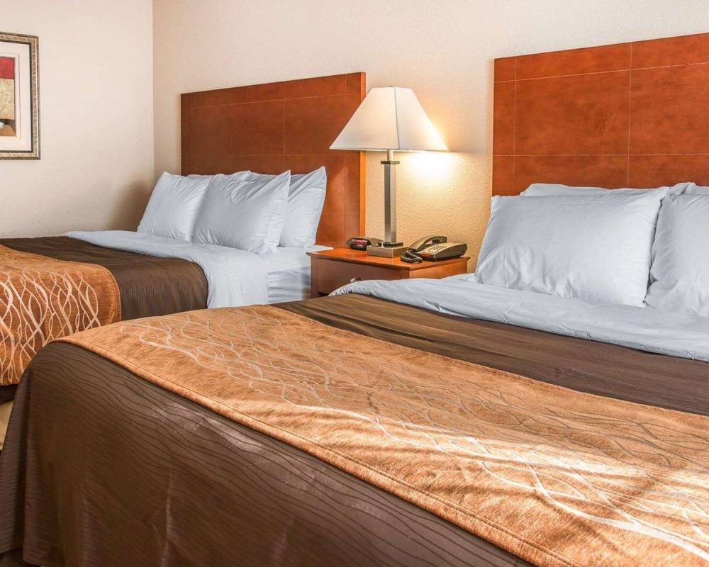 QUALITY INN NEAR INTERSTATE I94 3