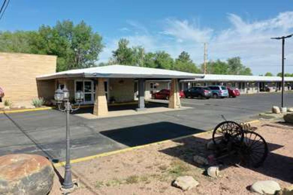 QUALITY INN NEAR MESA VERDE 5